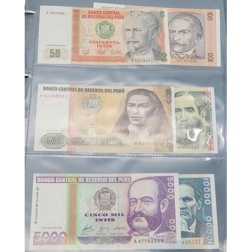 308 - BANK NOTES an extensive collection of uncirculated worldwide bank notes in four presentation folders... 