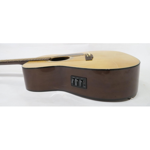 325 - TAKAMAMINE G-SERIES EG-240 ELECTRO ACOUSTIC GUITAR serial number 30723012 Dreadnaught in natural fin... 