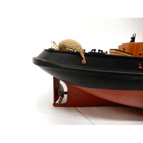 472 - A model boat of the steamboat 