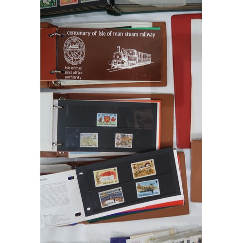 476 - STAMPS A collection of first day covers with Isle of Man 1977, 1976, 1977, 1978, various commemorati... 