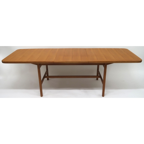 2118 - A MID 20TH CENTURY ROBERT HERITAGE FOR ARCHIE SHINE TEAK DINING SUITEcomprising six teak framed dini... 