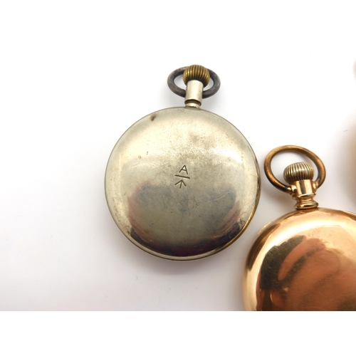 936 - A Zenith Military pocket watch, the dial stamped 30 Hour, Non Luminous, Mark V, CB 5722, movement nu... 