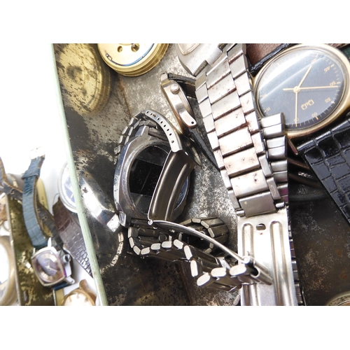 939 - A collection of watches and watch parts to include a Globa Sport watch, Triumph decorative pocket wa... 