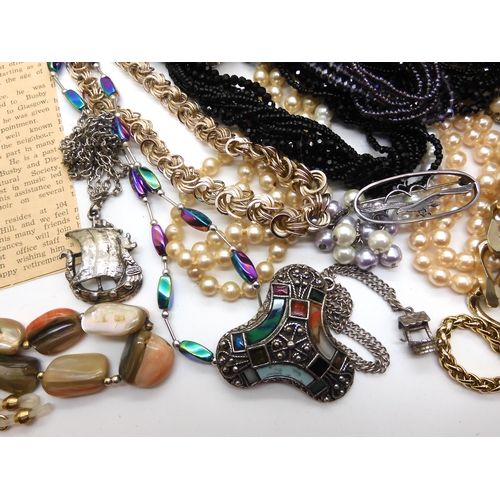 947 - A collection of vintage silver and costume jewellery to include a Imperial Service Medal, A silver b... 