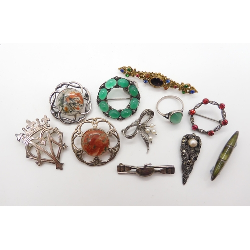 955 - A collection of silver brooches three set with Scottish agates to include Robert Allison, John Hart ... 