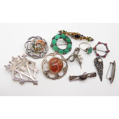 955 - A collection of silver brooches three set with Scottish agates to include Robert Allison, John Hart ... 