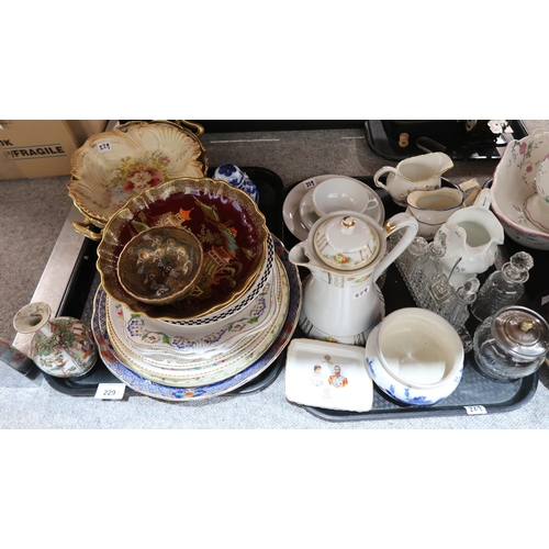 229 - Assorted plates, Carlton Ware rouge royale dish in Pagoda pattern, and assorted other items