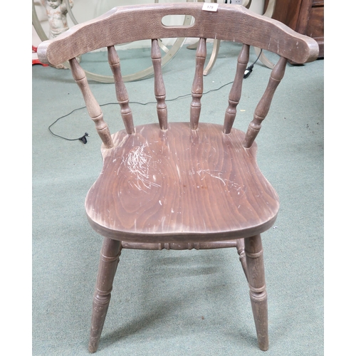 179 - A lot of five rail back pub chairs with shaped seats on stretchered turned supports (5)