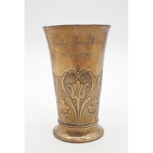 352 - An Art Nouveau silver beaker, by Goldsmiths & Silversmiths Company Ltd, London 1900, with engrav... 