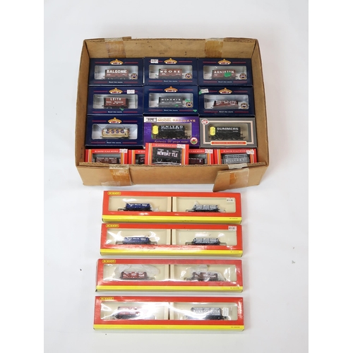 459 - Boxed Hornby and Bachmann Branch Line 00-gauge model railway stock, together with a variety of tram ... 