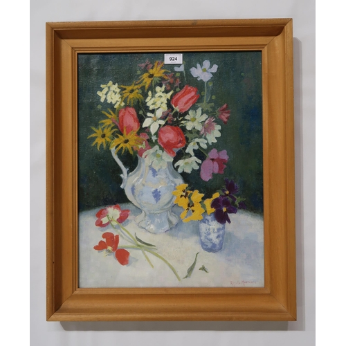 924 - ROZELLE MOROCCO (SCOTTISH 1926-2002)FLOWER PIECEOil on canvas, signed lower right, 50 x 39cmTitle in... 