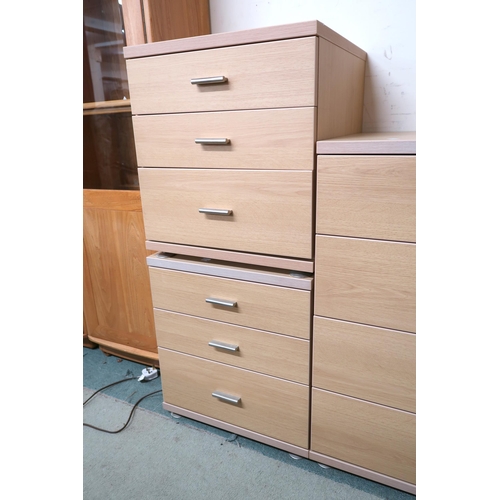 122 - A lot of three John E Coyle bedroom chests to include four drawer chest, 83cm high x 73cm wide x 48c... 