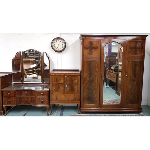 36 - An early 20th century mahogany three piece bedroom suite comprising three doored wardrobe, 198cm hig... 