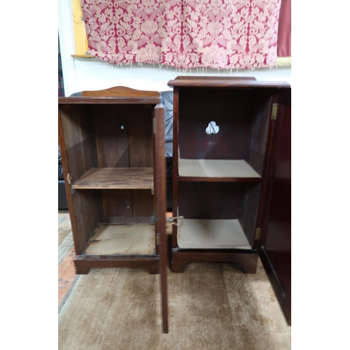 62 - A lot of two assorted mahogany single door bedside cabinets, gilt framed wall mirror and a mahogany ... 