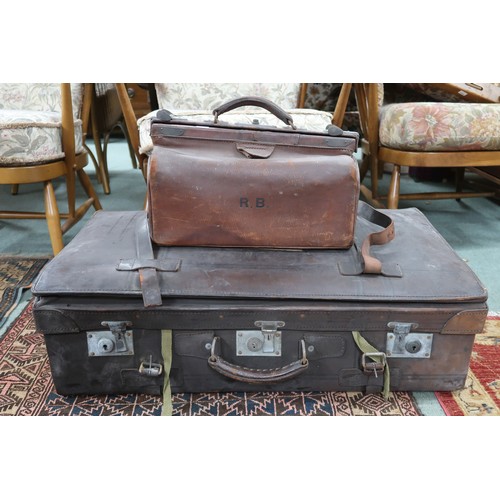 127 - A mid 20th century Ekco television, 84cm high x 68cm wide x 36cm deep, leather travel case and a Gla... 