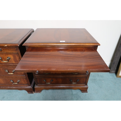 43 - A pair of 20th century mahogany two over three chest of drawers on bracket bases, 61cm high x 59cm w... 