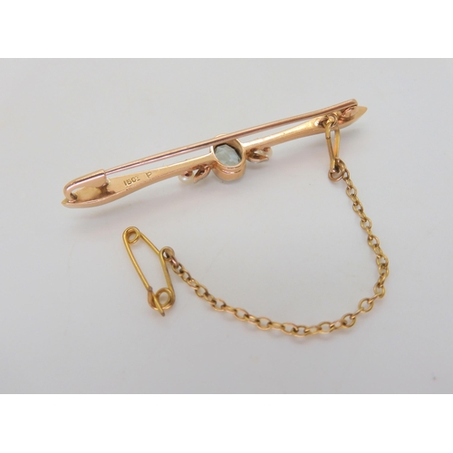 534 - A 15ct gold aquamarine, rose cut diamond and pearl bar brooch, weight 4.5gms, with a 9ct back & ... 