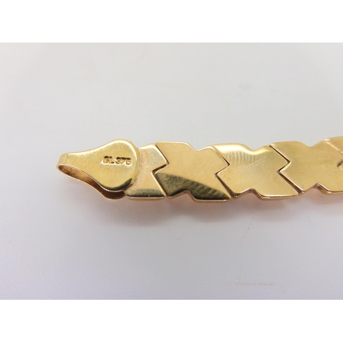 542 - A 9ct gold three colour gold bracelet, together with a 9ct gold cross link bracelet, weight together... 