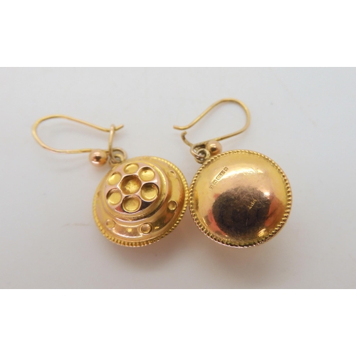 580 - A pair of 9ct gold Victorian earrings, together with five other pairs one pair set with coral, weigh... 