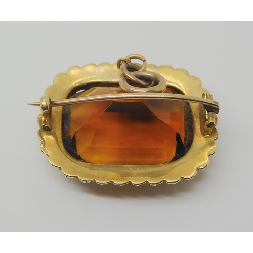 2804 - A 15CT GOLD CITRINE AND PEARL BROOCHset with a 25mm x 18mm x 12mm cognac colour citrine in cut back ... 