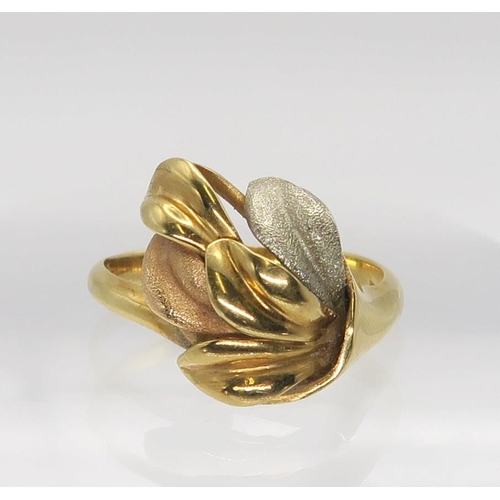 636 - An 18ct three colour gold leaf design ring, size Q1/2, weight 5.1gms