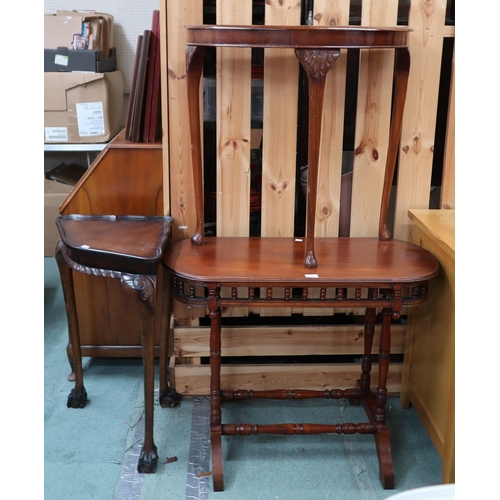 116 - A lot comprising 20th century mahogany demi lune occasional table, another occasional table with spi... 