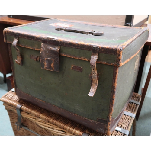 154 - A lot comprising wicket laundry hamper, leather travel trunk, wicker basket and wicker bag (4)