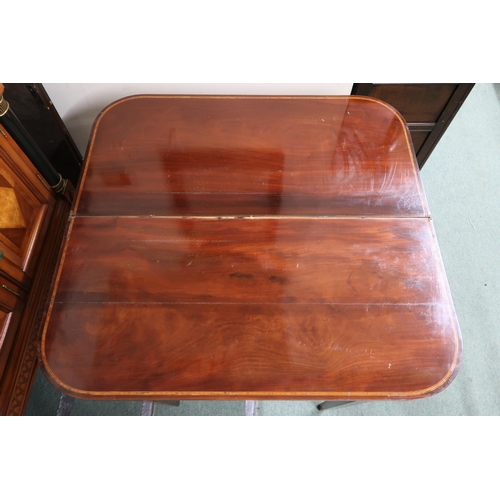 156 - A Victorian mahogany fold-over tea table on square tapering supports, 71cm high x 91cm wide x 44cm d... 