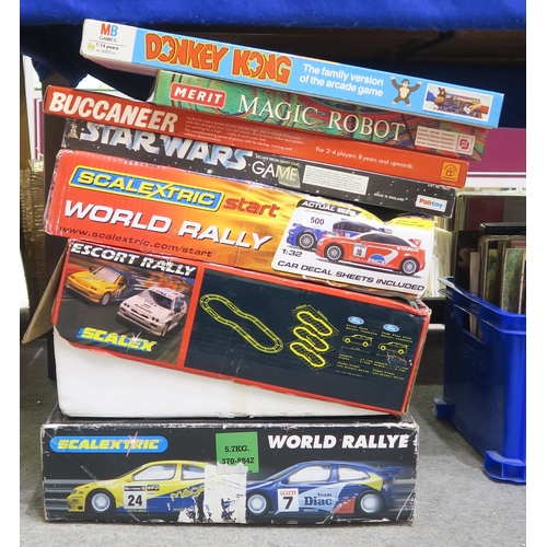 500 - SCALETRIX World Rally, Escort Rally and World Rally Start together with various board games to inclu... 