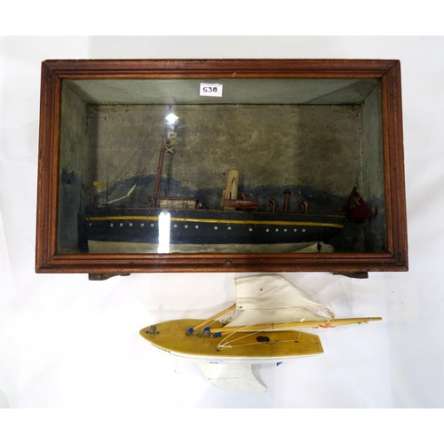 538 - A model steam trawler, housed in a glazed case measuring approx. 62cm x 38cm x 18cm, together with a... 