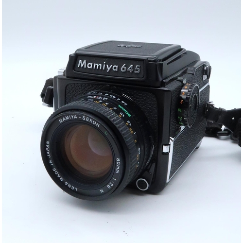 562 - Mamiya 645 100S Super With Mamiya Sekor 80mm Lens