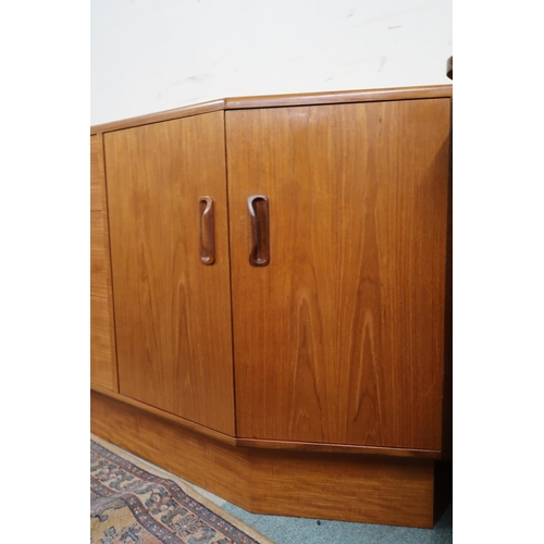 83 - A mid 20th century teak G Plan 