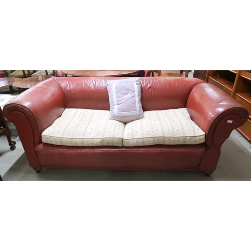 92 - A 20th century leather upholstered club style drop end settee with upholstered cushions, 73cm high x... 