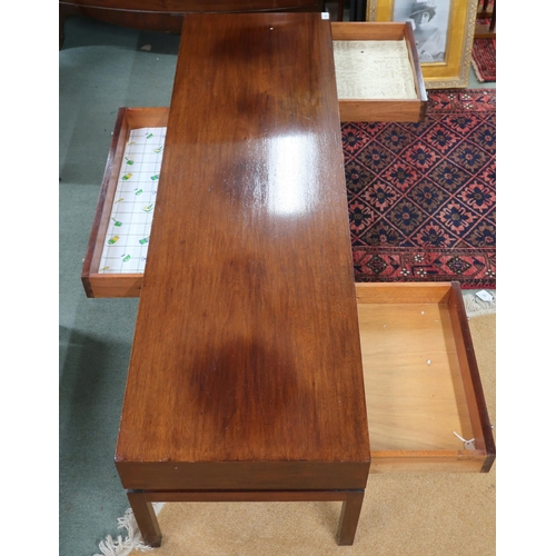 93 - A mid 20th century stained teak Greaves & Thomas three drawer coffee table on square supports, 4... 