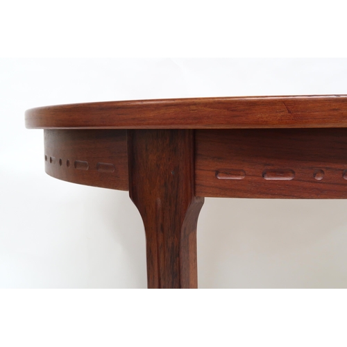 2118 - A MID 20TH CENTURY ROBERT HERITAGE FOR ARCHIE SHINE TEAK DINING SUITEcomprising six teak framed dini... 