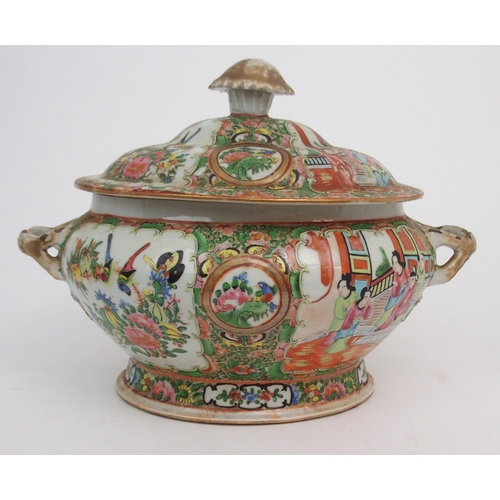 2351 - A CANTONESE FAMILLE ROSE SOUP TUREEN cover, oval ashet and two vegetable bases, painted with figures... 