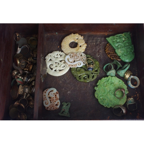 2383 - A COLLECTION OF CHINESE HARDSTONE CARVED DISCS AND REPLICA METAL RINGS(A lot)