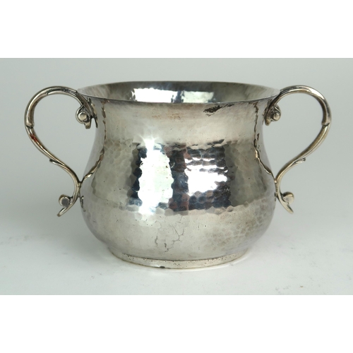 2473 - AN ARTS AND CRAFTS STYLE SILVER TWIN HANDLED SUGAR BOWLby James & William Deakin, London 1901, o... 