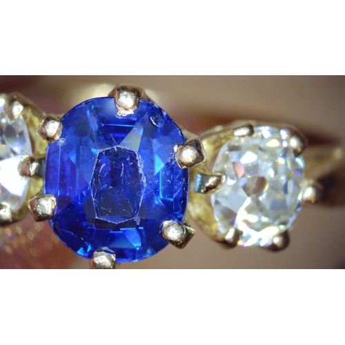 2772 - AN OLD CUT DIAMOND & SAPPHIRE RINGthe bright yellow metal mount has continental stamps to the ou... 