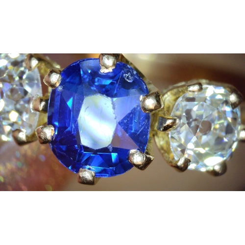 2772 - AN OLD CUT DIAMOND & SAPPHIRE RINGthe bright yellow metal mount has continental stamps to the ou... 