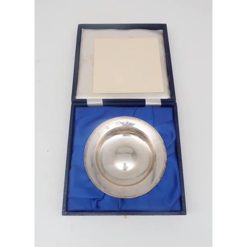 476 - A cased Elizabeth II silver Armada dish, Sheffield 1979, commissed to celebrate Northen Rock's achie... 