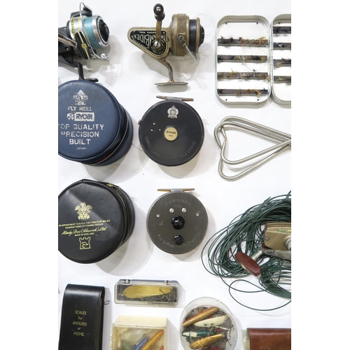 Mixed fishing tackle to include Hardy Marquis #10 and Ryobi 455 fly reels,  various cased flies, lure