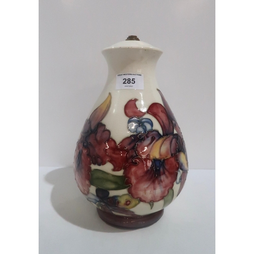 285 - A Moorcroft frilled orchid lamp