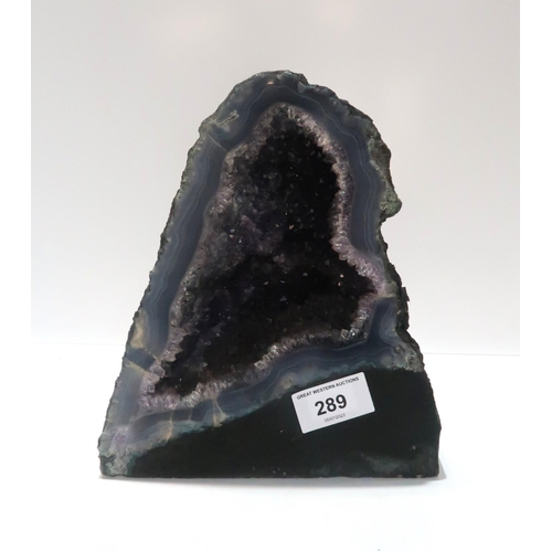 289 - An amethyst geode