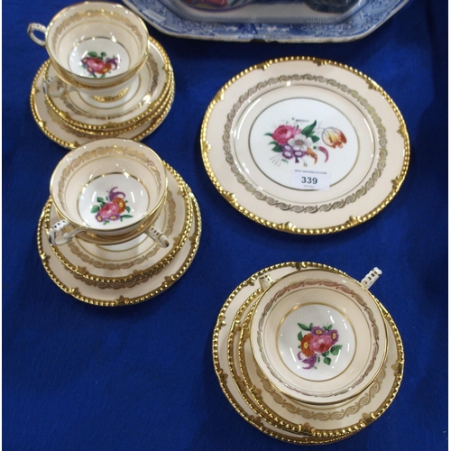 339 - A Paragon teaset decorated with a bouquets of flowers