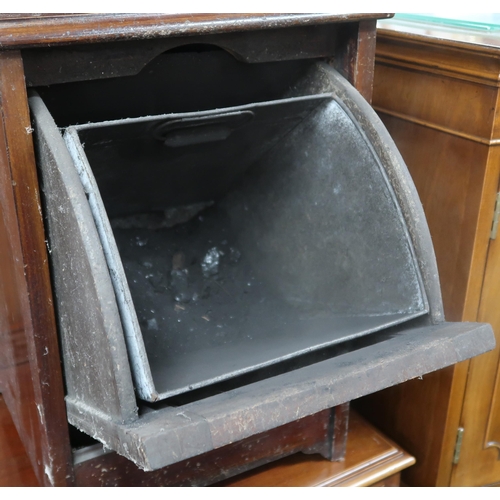 57 - A lot comprising 20th century mahogany chest with two drawers over pair of cabinet doors, 89cm high ... 