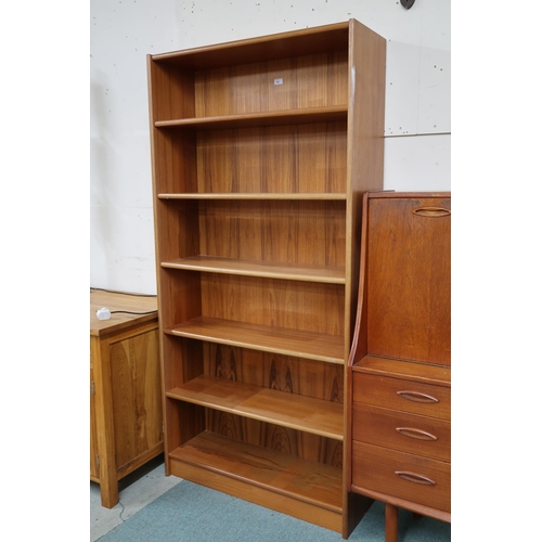 91 - A contemporary teak open bookcase with five shelves, 181cm high x 89cm wide x 30cm deep