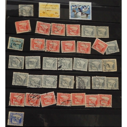 423 - WORLD WIDE STAMPS to include Great Britain Stamp Album 1d black, 1d red, 2 1/2d blue etc and facsimi... 