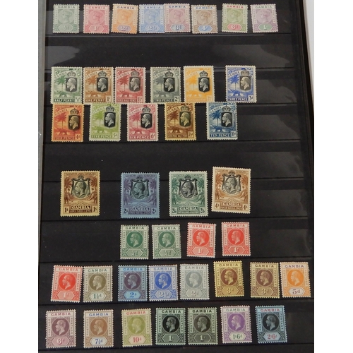 423 - WORLD WIDE STAMPS to include Great Britain Stamp Album 1d black, 1d red, 2 1/2d blue etc and facsimi... 