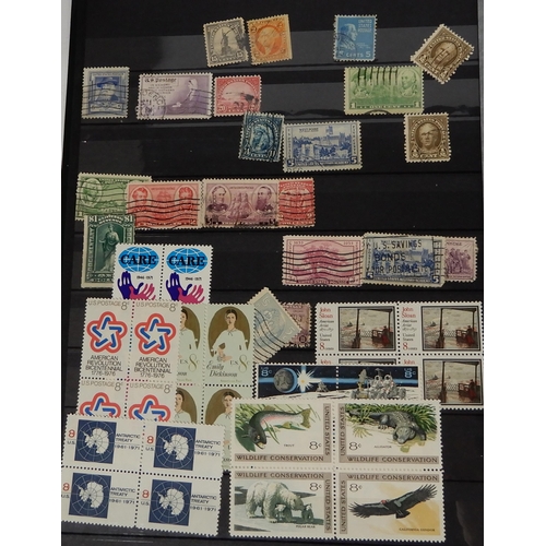 423 - WORLD WIDE STAMPS to include Great Britain Stamp Album 1d black, 1d red, 2 1/2d blue etc and facsimi... 